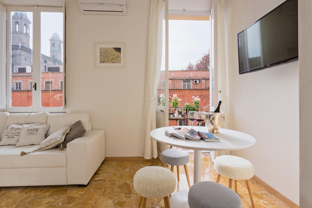 Townhouse By The Spanish Steps Řím Pokoj fotografie