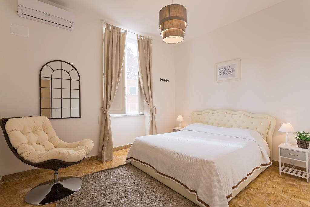 Townhouse By The Spanish Steps Řím Pokoj fotografie